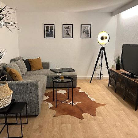 Modernes Haus Fuer 7 Gaeste 90M2 Tv Netflix Wlan Momlingen Buitenkant foto