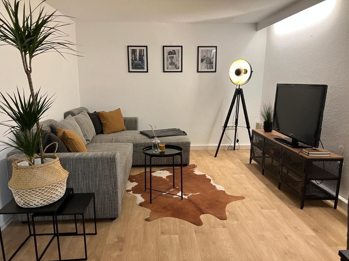 Modernes Haus Fuer 7 Gaeste 90M2 Tv Netflix Wlan Momlingen Buitenkant foto