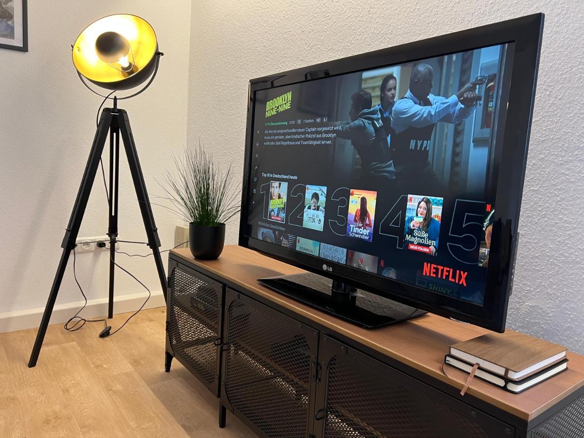 Modernes Haus Fuer 7 Gaeste 90M2 Tv Netflix Wlan Momlingen Buitenkant foto