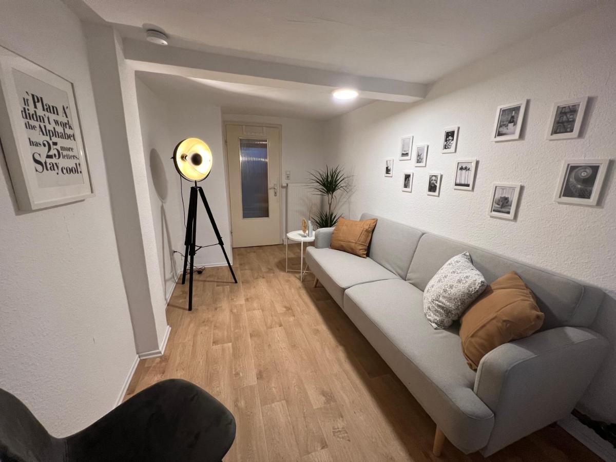 Modernes Haus Fuer 7 Gaeste 90M2 Tv Netflix Wlan Momlingen Buitenkant foto