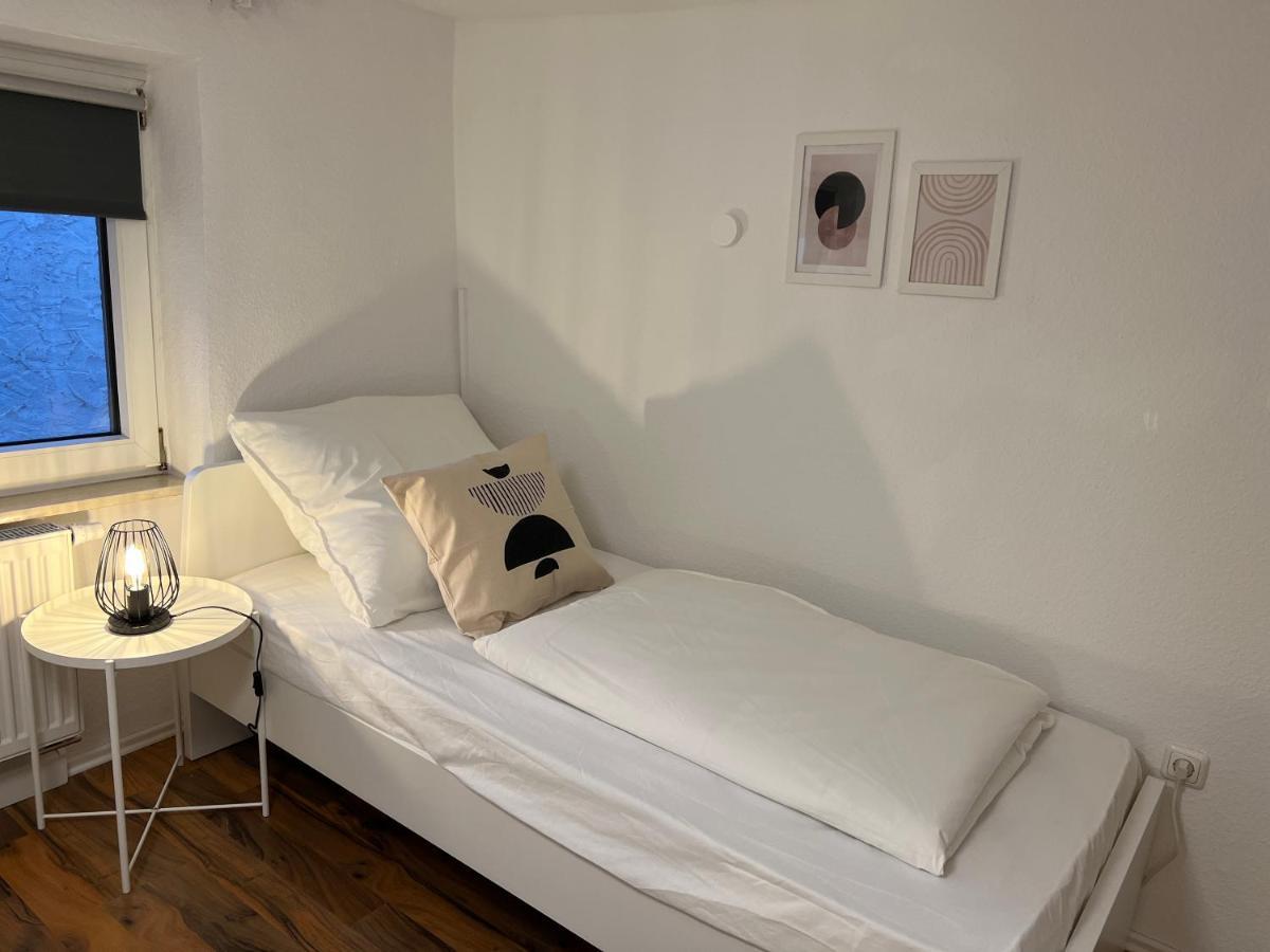 Modernes Haus Fuer 7 Gaeste 90M2 Tv Netflix Wlan Momlingen Buitenkant foto